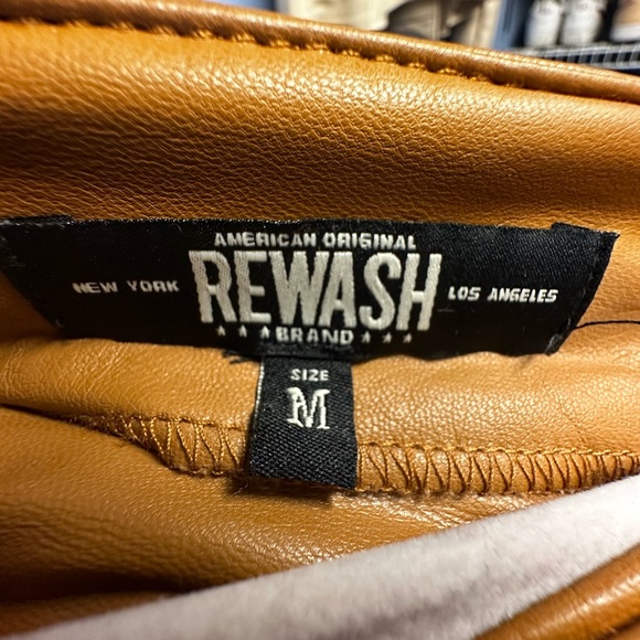 Leather skirt - Picture 3 of 3